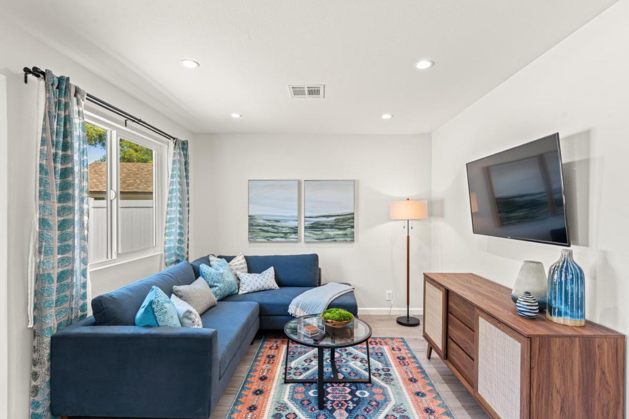 Estepa Unit #3 By Pmi Thousand Oaks Exterior photo